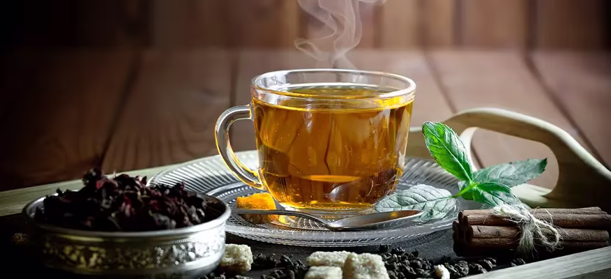دمنوش‌های گیاهی و سنتی: معرفی بهترین‌ها برای درمان، آرامش و تقویت بدن