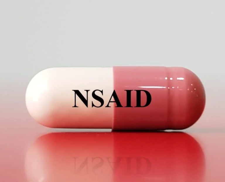 تصویر یک کپسول داروی NSAIDs